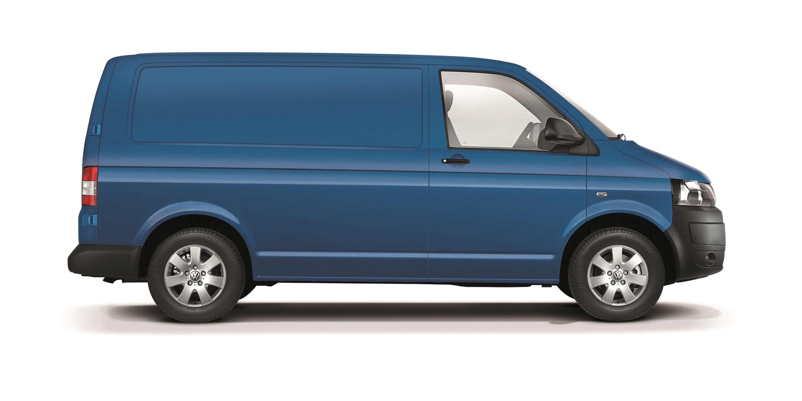 Срок службы фольксваген. VW Transporter t5 (2003-2009). VW Transporter t5 грузовой. Volkswagen Transporter t5 синий. Фольксваген Транспортер т5 голубой.